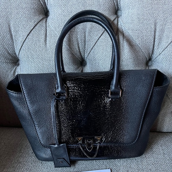 Valentino Garavani Handbags - Valentino Garavani leather handbag